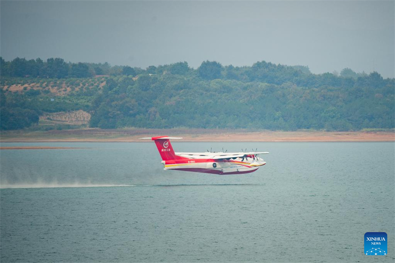 Erfolgreiche Tests und erste Kaufverträge für Chinas AG600-Flugzeugserie für die Notfallrettung 