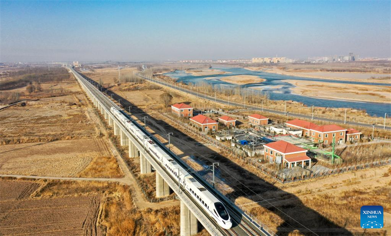 Neue Hochgeschwindigkeits-Strecke im Nordwesten Chinas nimmt den Betrieb auf