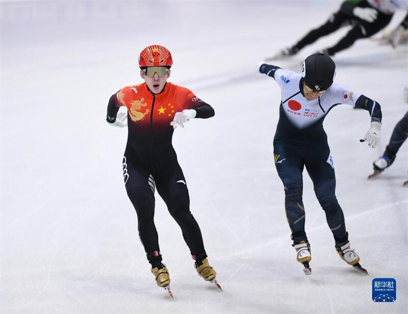 Chinas Herrenteam gewinnt Gold bei der 5000-Meter-Staffel