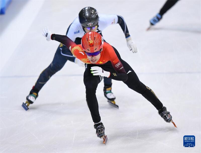 Chinas Herrenteam gewinnt Gold bei der 5000-Meter-Staffel