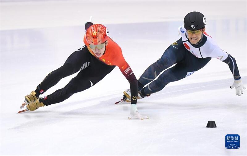 Chinas Herrenteam gewinnt Gold bei der 5000-Meter-Staffel