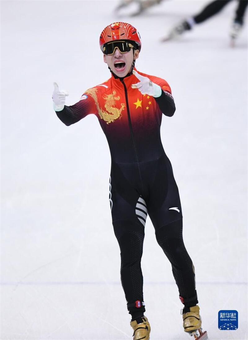 Chinas Herrenteam gewinnt Gold bei der 5000-Meter-Staffel