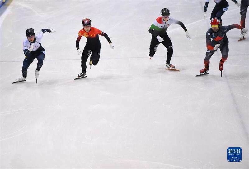 Chinas Herrenteam gewinnt Gold bei der 5000-Meter-Staffel
