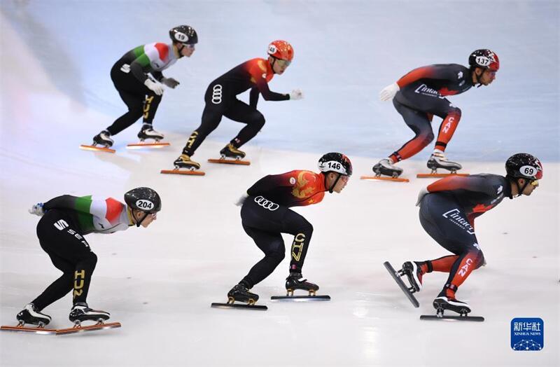 Chinas Herrenteam gewinnt Gold bei der 5000-Meter-Staffel