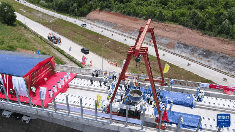 Der Bau von festen Fahrwegen für die Hochgeschwindigkeitsstrecke Jakarta-Bandung ist abgeschlossen
