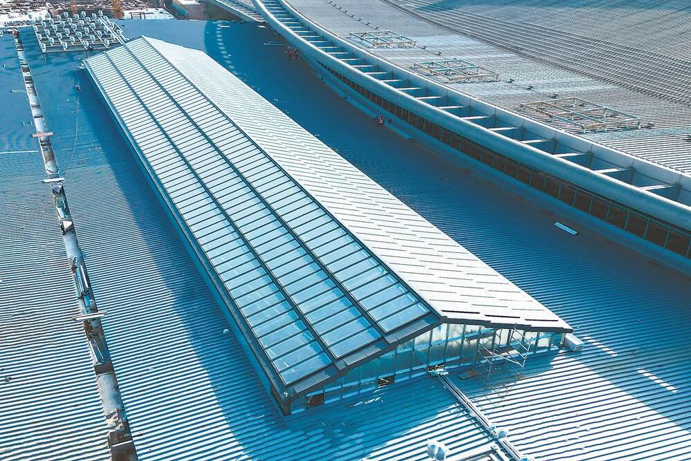 Das größte Oberlicht des Hochgeschwindigkeitsbahnhofs Chinas wurde abgeschlossen