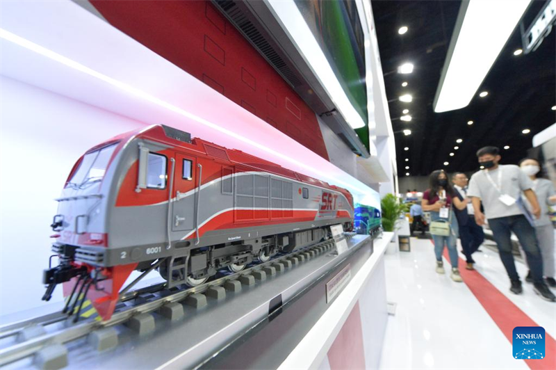 Modelle von Zügen aus chinesischer Produktion auf Asia Pacific Rail 2023 in Thailand ausgestellt
