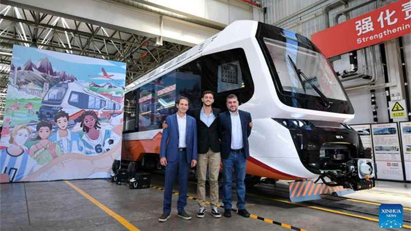 Chinesischer Zughersteller produziert ersten New-Energy-Stadtbahnzug für Argentinien