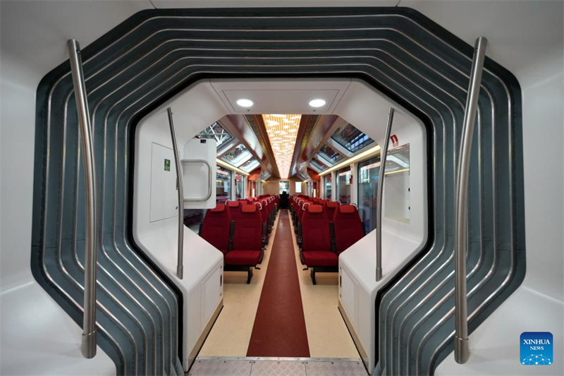 Chinesischer Zughersteller produziert ersten New-Energy-Stadtbahnzug für Argentinien