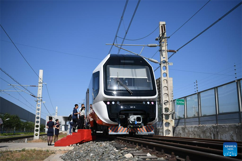 Chinesischer Zughersteller produziert ersten New-Energy-Stadtbahnzug für Argentinien