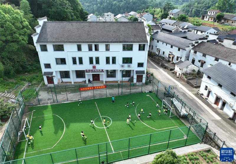 Ländliches Programm in Zhejiang macht Dörfer schöner