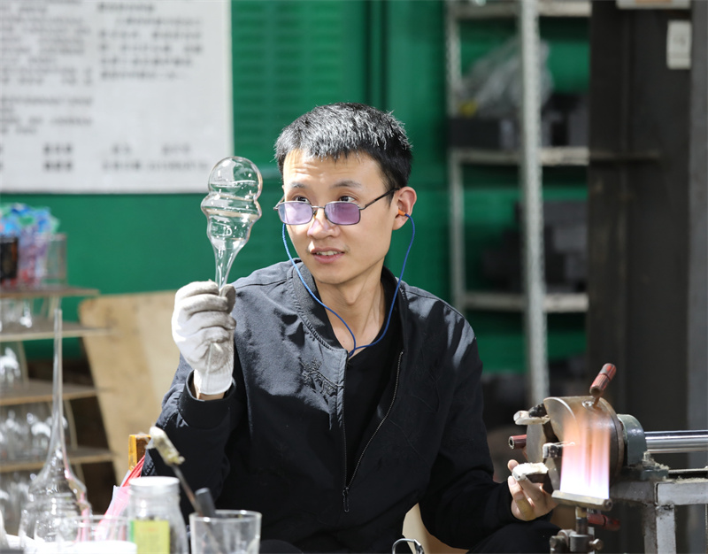 Hejian: Hauptstadt der handwerklichen Glasherstellung in China