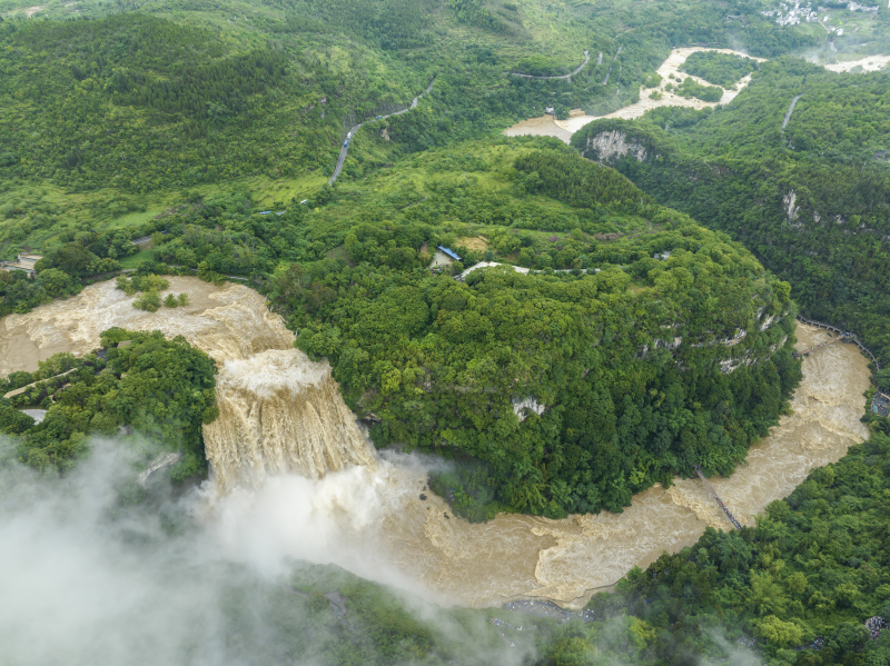 Rekordwassermenge am Wasserfall Huangguoshu