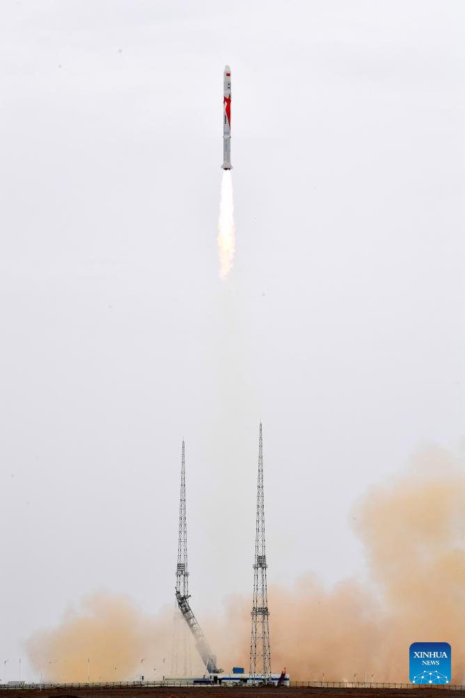 China schießt mit Flüssigsauerstoff-Methan angetriebene Trägerrakete ins All