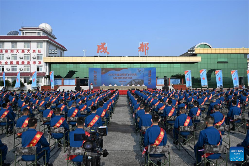 Neue Kadetten der chinesischen Luftwaffe sind 2023 die am besten qualifizierten Kandidaten aller Zeiten