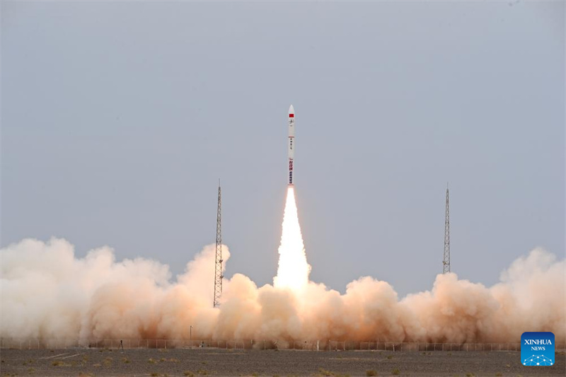 China bringt sieben Satelliten mit einer kommerziellen Rakete in die Umlaufbahn