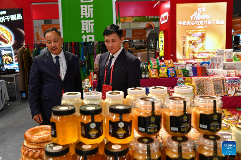 Waren- und Handelsmesse mit Schwerpunkt auf Handelsförderung in Xinjiang eröffnet