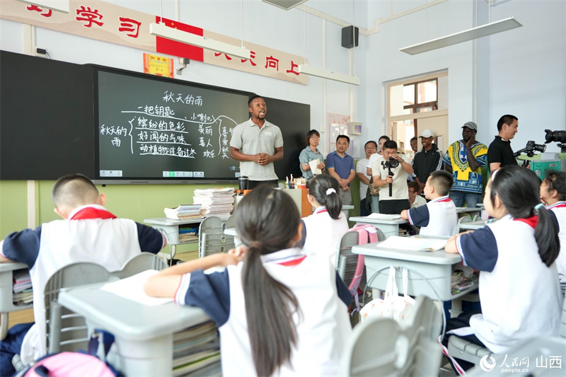 Finalisten des Wettbewerbs „My Story of Chinese Hanzi“ 2023 erleben neues Leben auf dem Land