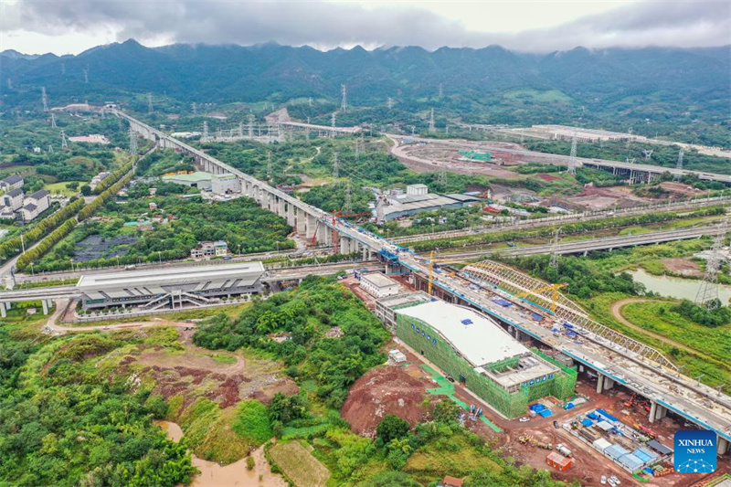 Hochgeschwindigkeitsstrecke Chongqing-Kunming ist im Bau