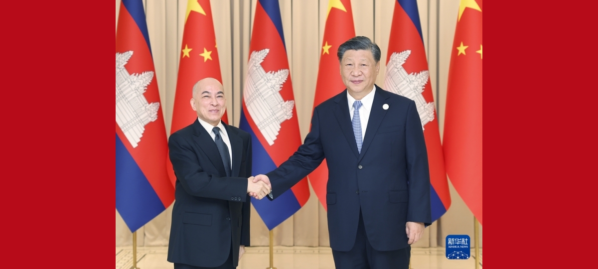 Xi trifft kambodschanischen König