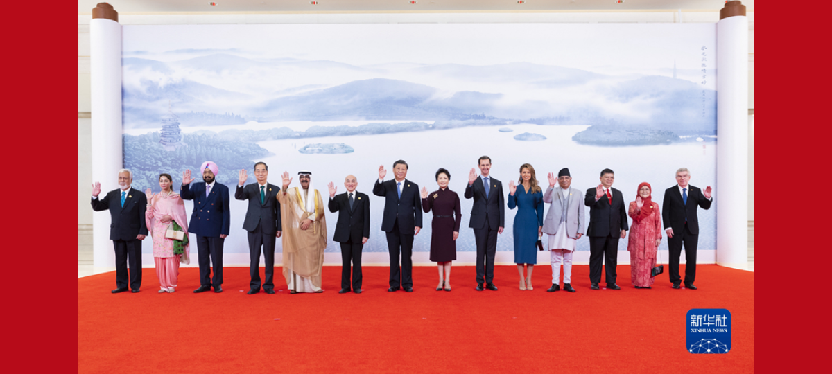 Xi Jinping und Peng Liyuan geben Begrüßungsbankett zur Eröffnung der Asienspiele in Hangzhou