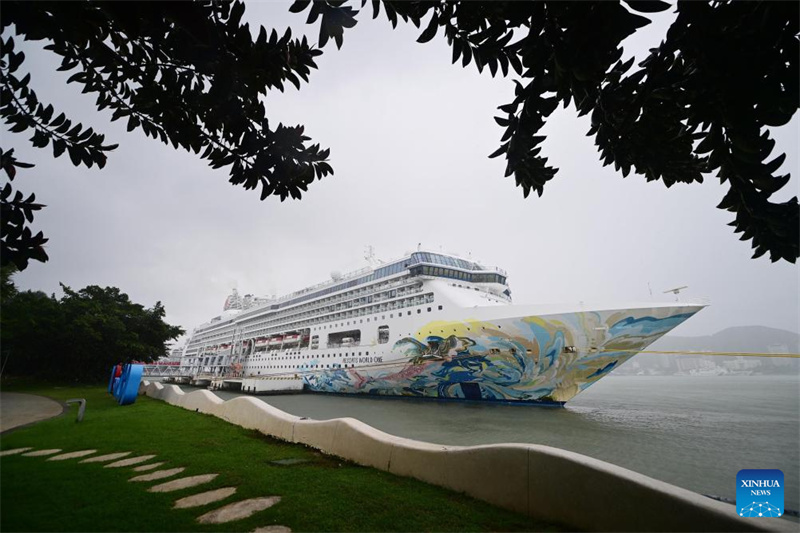 Kreuzfahrtlinien nehmen den Betrieb in Sanya auf der chinesischen Insel Hainan wieder auf