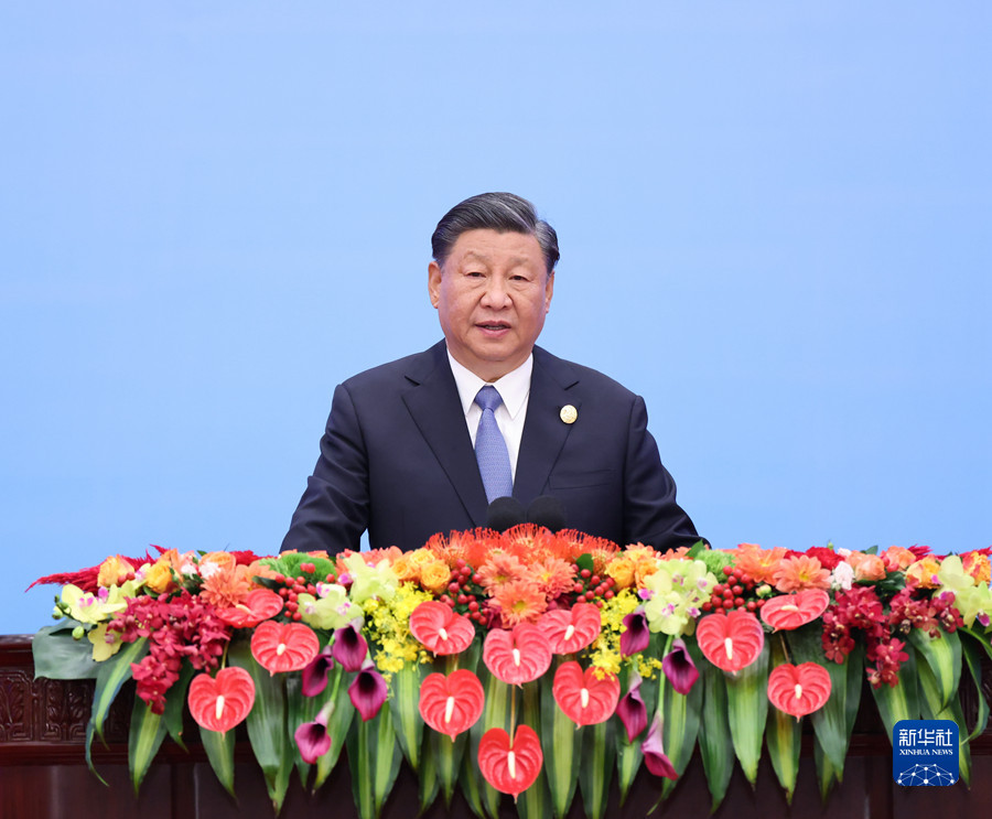 Xi Jinping spricht bei Eröffnungszeremonie von drittem Forum für internationale Zusammenarbeit im Rahmen der Seidenstraßen-Initiative