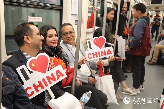 Chinesisches Unternehmen Renoviert U Bahn In Mexiko Stadt Erfolgreich