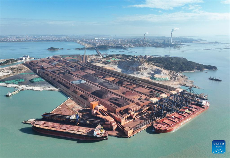 Der Luoyu-Hafen in der Meizhou-Bucht spielt eine bedeutende wirtschaftliche Rolle in Fujian