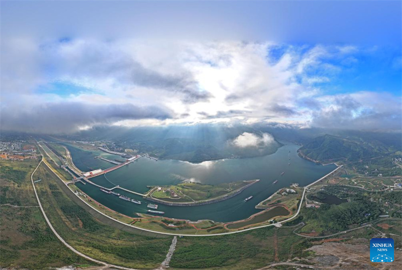 Blick auf das Dateng Gorge Water Conservancy-Projekt im südchinesischen Guangxi