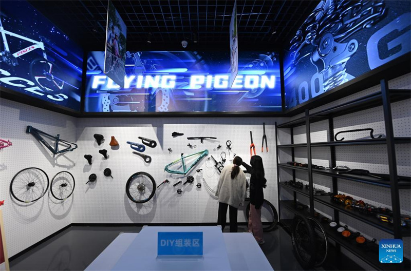 Traditionsreiche chinesische Fahrradmarke führt Elektromodelle ein