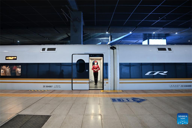 Eisenbahnverbindung zwischen Tianjin und Beijings Flughafen Daxing in Betrieb genommen