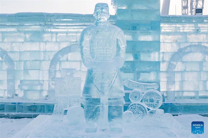 Neue Attraktion in Harbin: Eis-Skulpturen in Form von Terrakotta-Kriegern