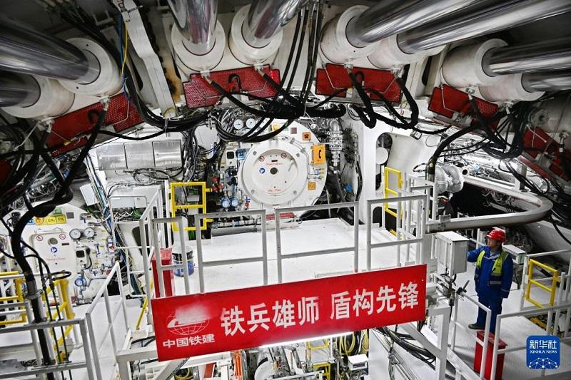 Bau des zweiten Unterwassertunnels in der Jiaozhou-Bucht schreitet voran