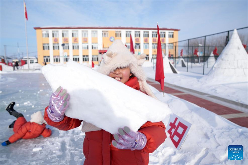 Kinder aus Guangdong machen Studienreise in Nordostchina
