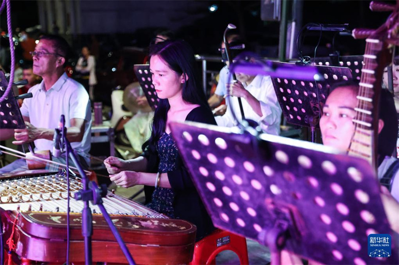 Südchina: Qiong-Oper in Dörfern zum Frühlingsfest aufgeführt