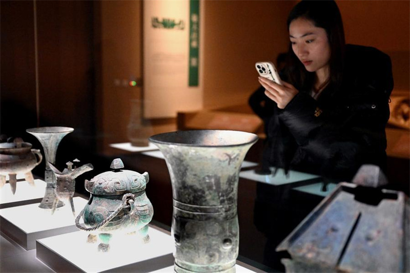 Reichhaltige Kulturdenkmäler beleuchten das alte China von vor 3.000 Jahren