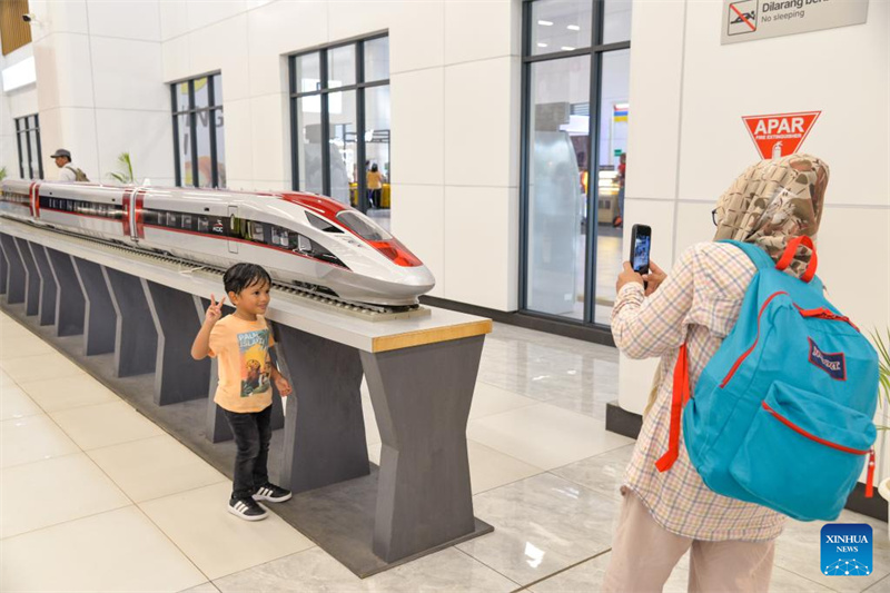 Zwei Millionen Fahrgäste auf der Hochgeschwindigkeitsstrecke Jakarta-Bandung