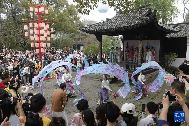 Feier des Huazhao-Festes in Hangzhou, Ostchina