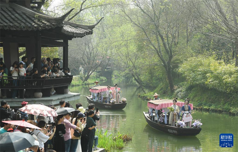 Feier des Huazhao-Festes in Hangzhou, Ostchina