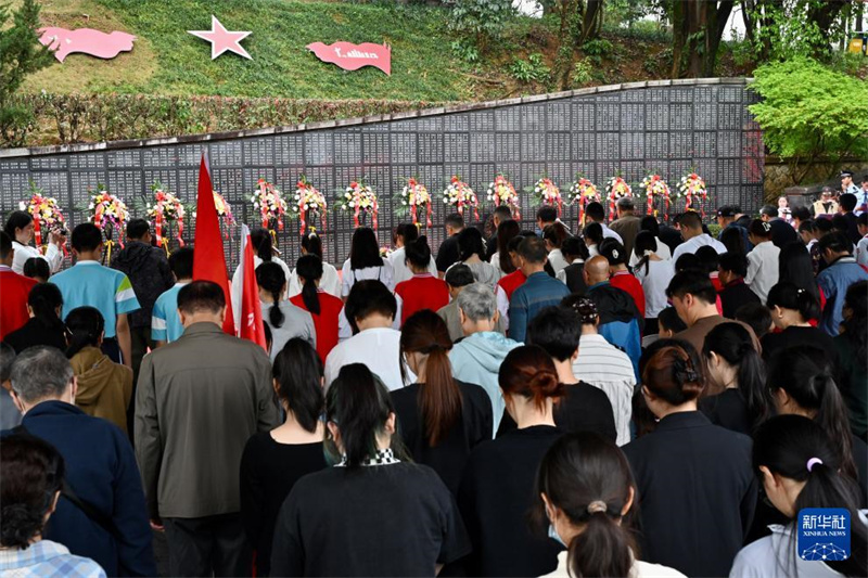 Qingming-Fest: Gedenkveranstaltung für Märtyrer des antijapanischen Krieges
