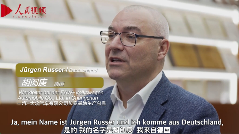 Jürgen Russer, Werksleiter von FAW-Volkswagen: „Die Geschwindigkeit Chinas“ in Changchun spüren