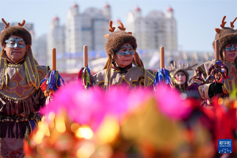 Fest zum „Wecken“ des Songhuajiang-Flusses in Nordostchina