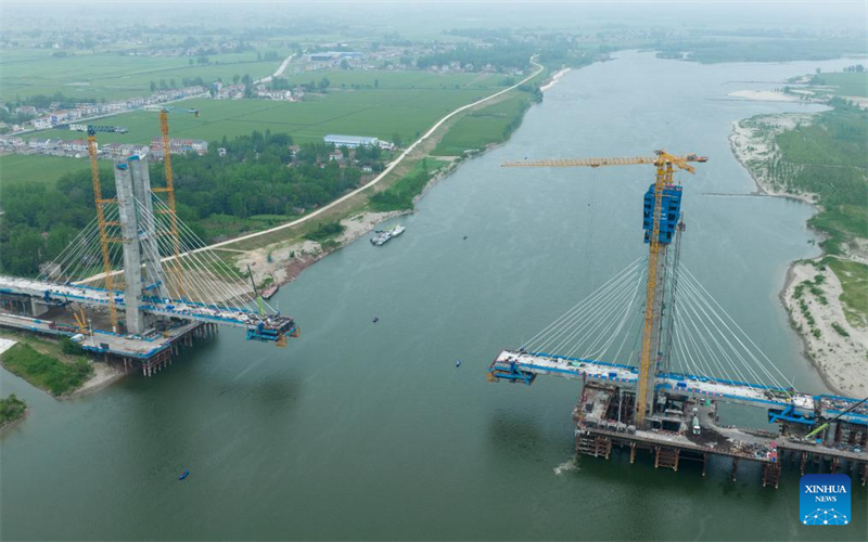 Bau der großen Zhongxiang-Hanjiang-Brücke in Hubei schreitet erfolgreich voran