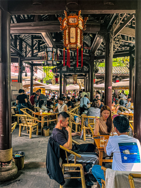 Erleben Sie das gemütliche Leben in Chengdu