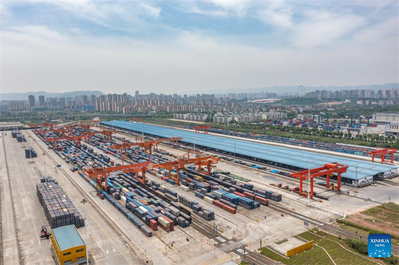 Blick auf den International Logistics Hub Park in Chongqing