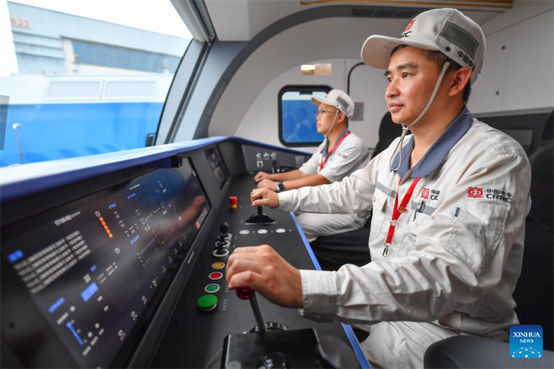 Intelligente Schwerlast-Elektrolokomotive läuft in Hunan vom Band