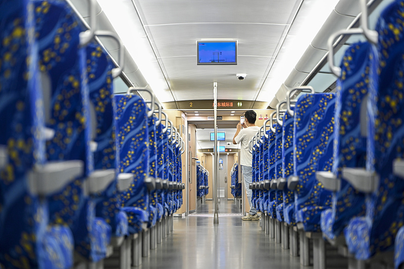 Intercity-Schienen in Guangdong nehmen Probebetrieb auf