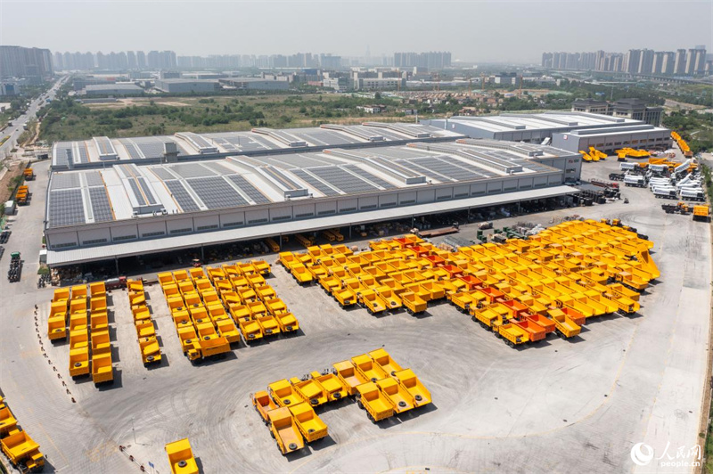 Aufträge aus dem Ausland für in Shaanxi produzierte Minenkipper nehmen stark zu