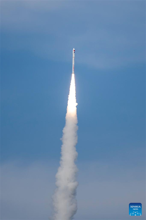 Chinas startet erfolgreich seegestützte kommerzielle Rakete mit vier Satelliten an Bord